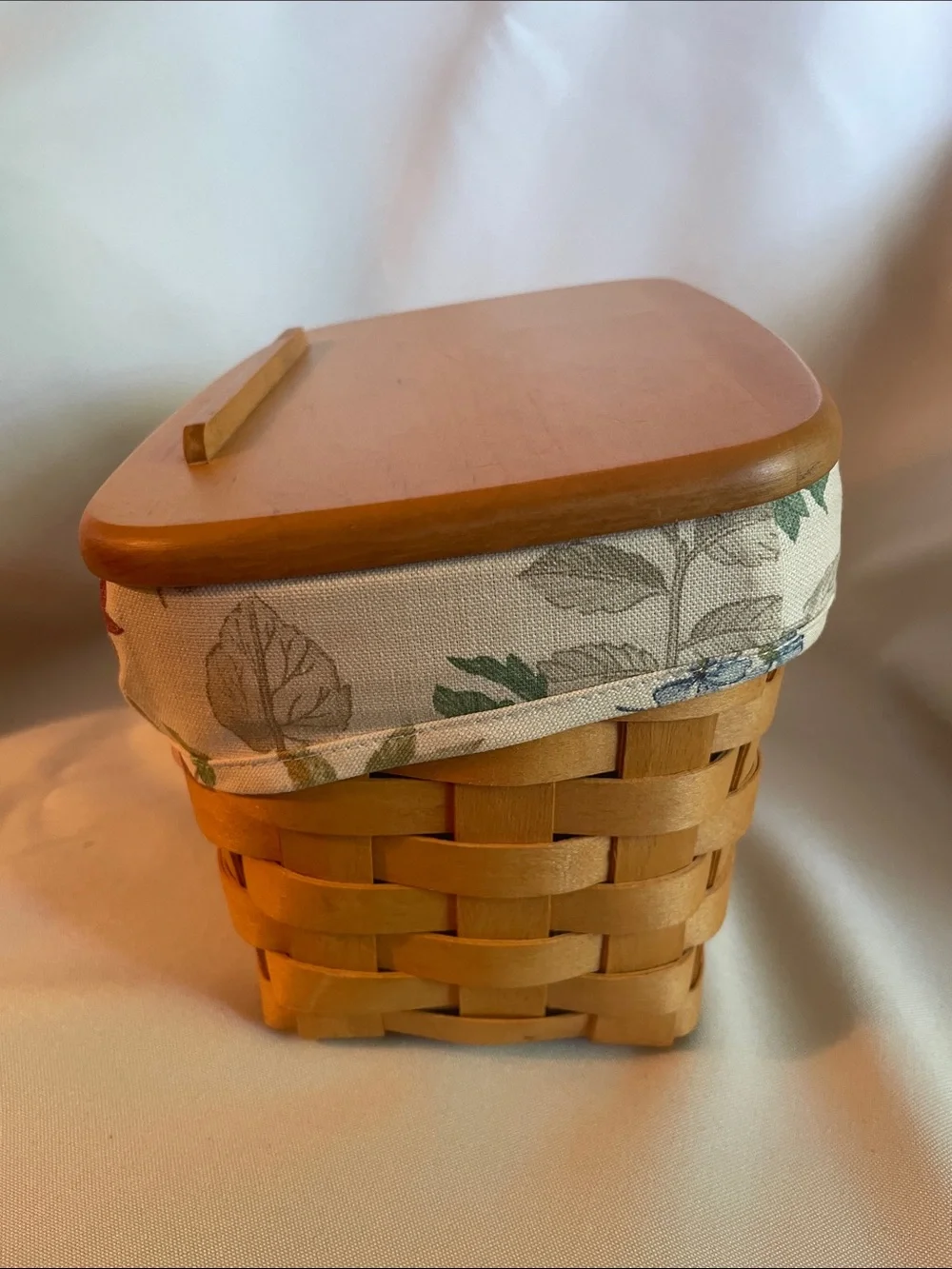 Longaberger Recipe Basket with botanical Liner and recipe cards